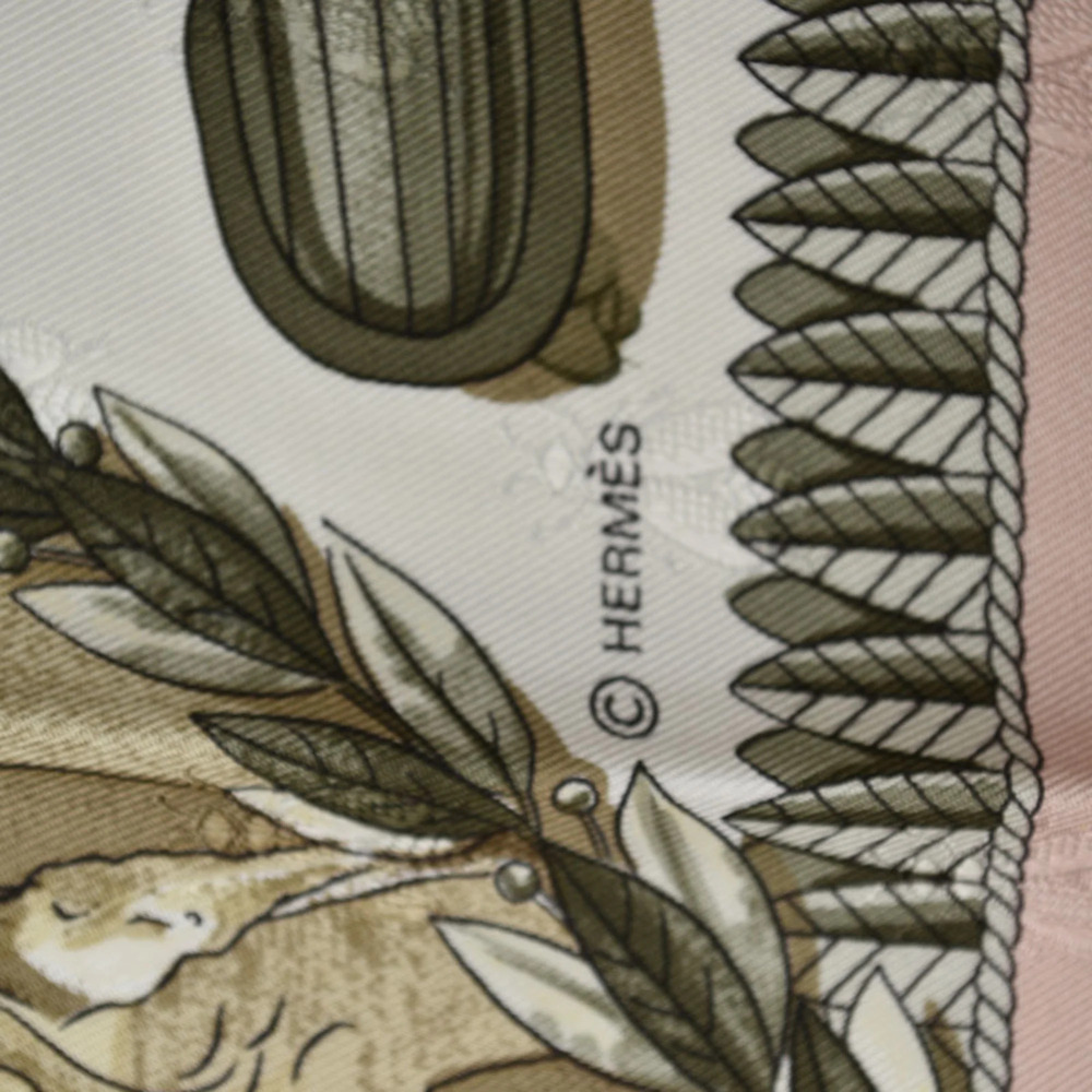 HERMES Authentic Cream Scarf - Picture 10 of 11